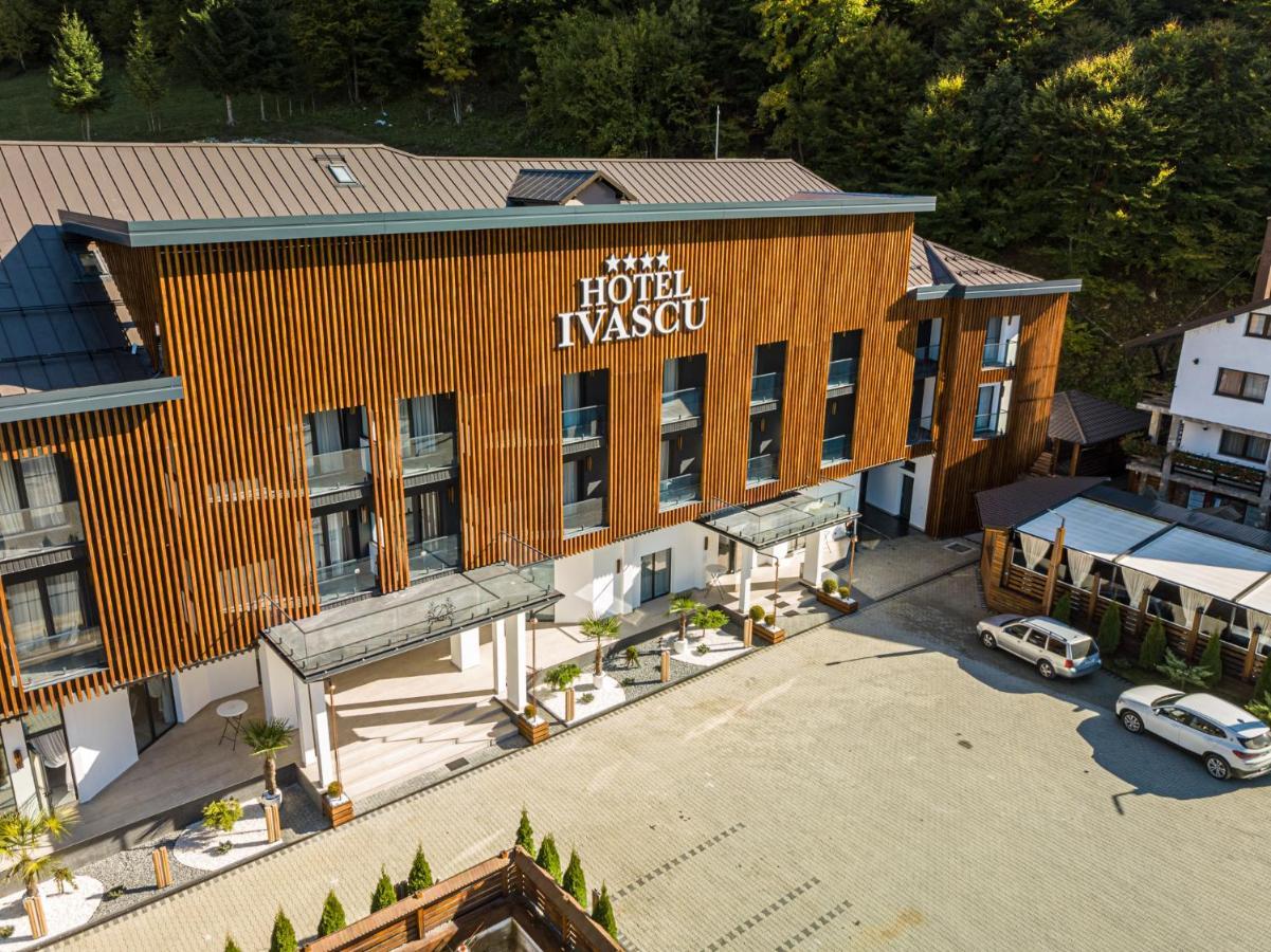 Hotel Ivascu Moisei Exteriör bild