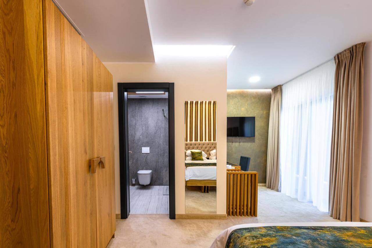 Hotel Ivascu Moisei Exteriör bild