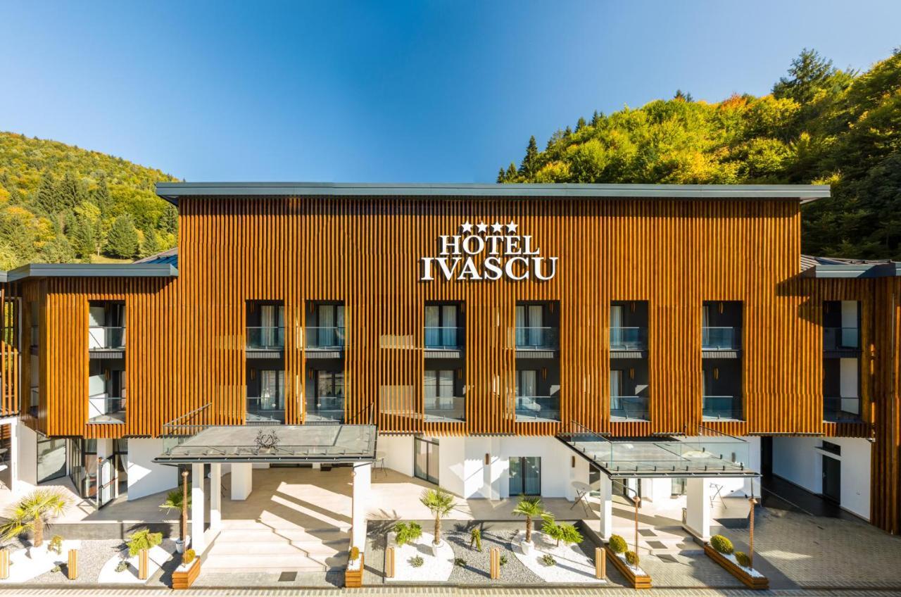 Hotel Ivascu Moisei Exteriör bild