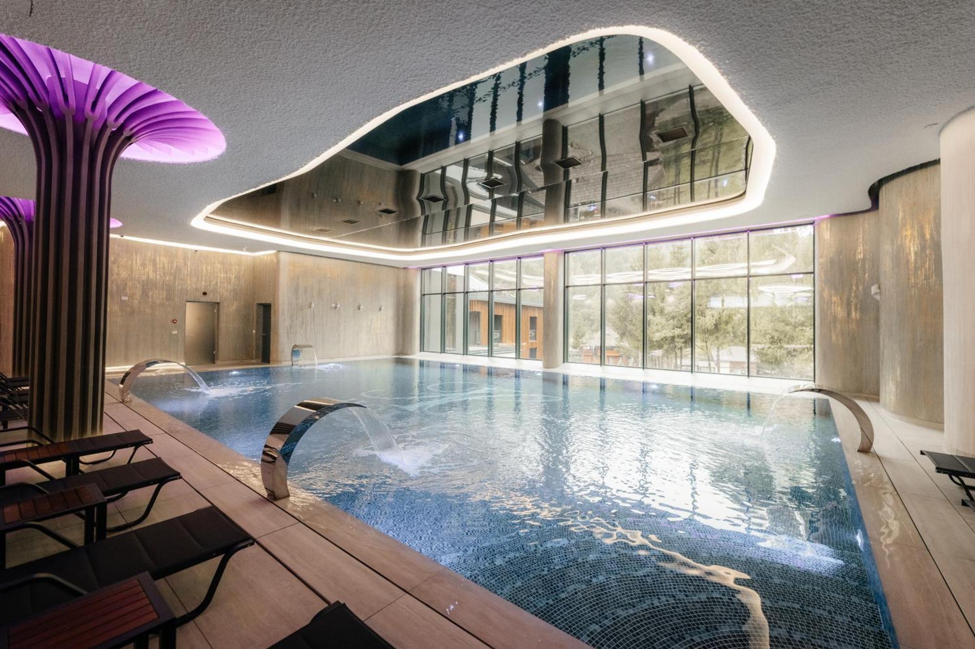 Hotel Ivascu Moisei Exteriör bild